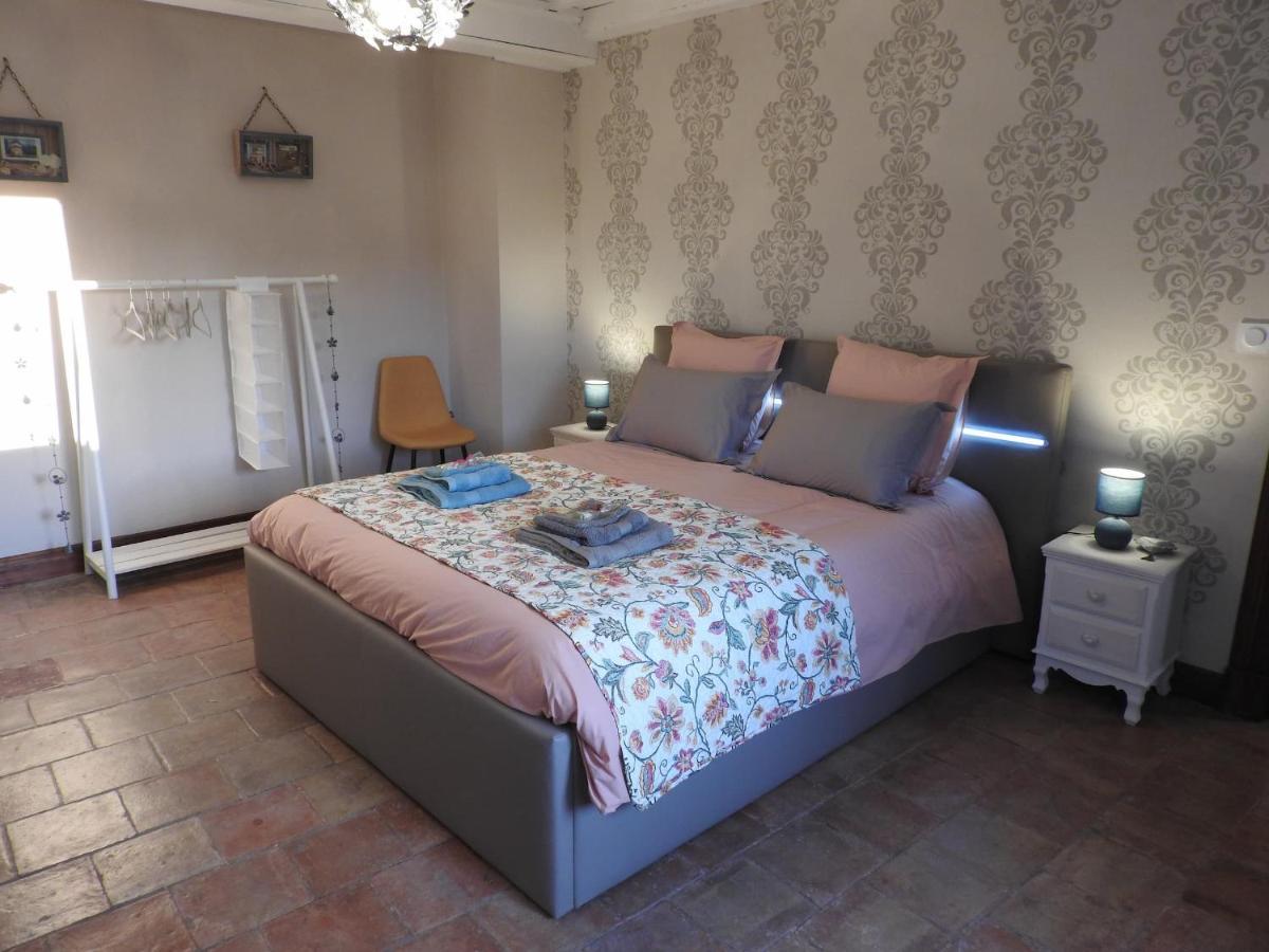 La Dame Fines Bed and Breakfast Puybegon Exterior foto